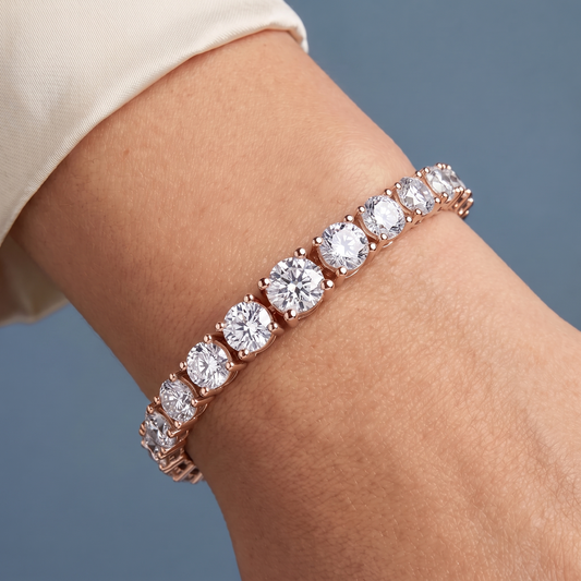 14K Rose Gold Graduated Round Cut Diamond Tennis Bracelet - Close-up