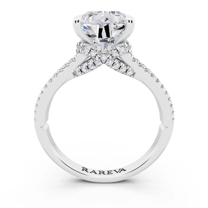 18 KT White Gold Pear Cut Diamond Ring with Pavé Split Shank - through finger