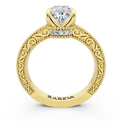 14 KT Yellow Gold Pear Cut Diamond Vintage - through finger