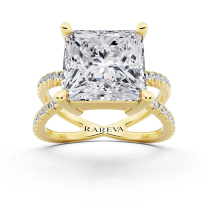 14 KT Yellow Gold Princess Cut Diamond Ring with Twisted Split Shank - front view