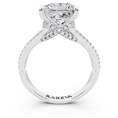 14 KT White Gold Princess Cut Diamond Ring with Pavé Split Shank - through finger