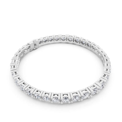 10K White Gold Graduated Round Cut Diamond Tennis Bracelet - Left