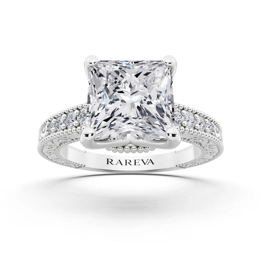 18 KT White Gold Princess Cut Diamond Vintage - front view