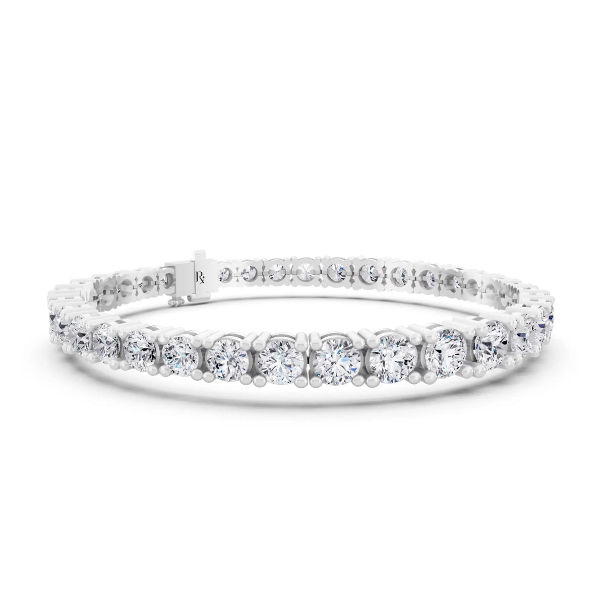 10K White Gold Graduated Round Cut Diamond Tennis Bracelet - Top1