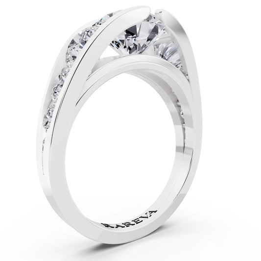 14 KT White Gold Round Cut Diamond Ring with Graduated Side Stones - Top view