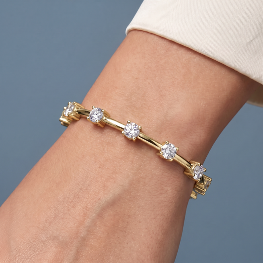 14K Yellow Gold Round Cut Diamond Station Bracelet - Close-up