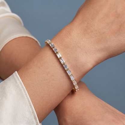 14K Yellow Gold Baguette Cut Diamond Tennis Bracelet - Close-up