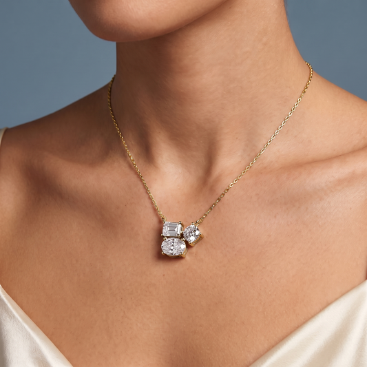 10KT Yellow Gold Emerald Round Oval Cluster Diamond Pendant - Close-up