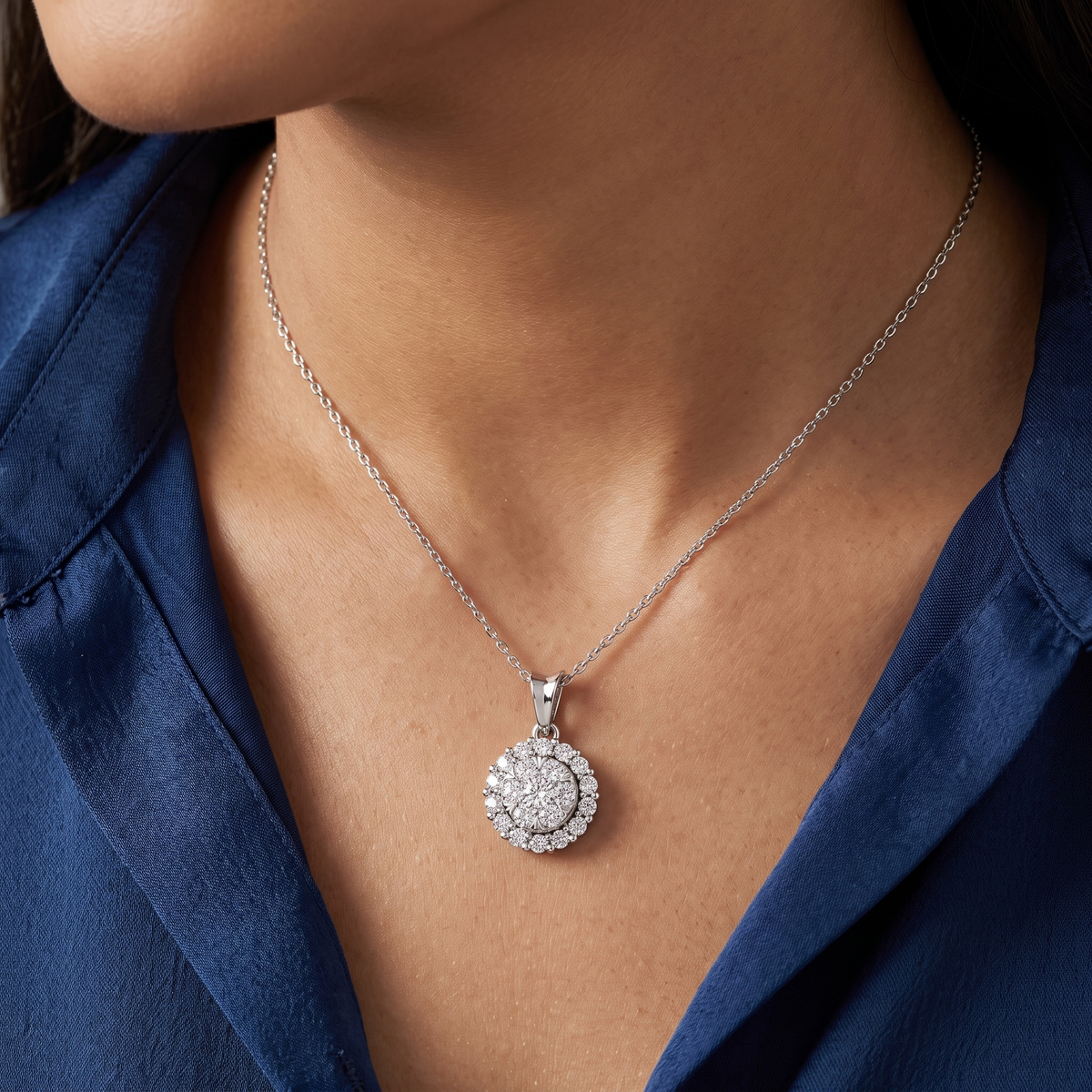 Platinum Round Diamond Cluster Halo Pendant - Close-up