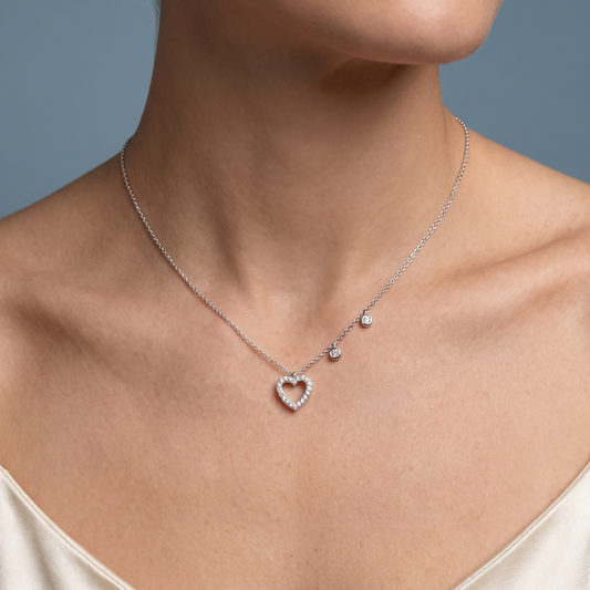 10KT White Gold Romantic Heart Brilliant Diamond Necklace - Close-up