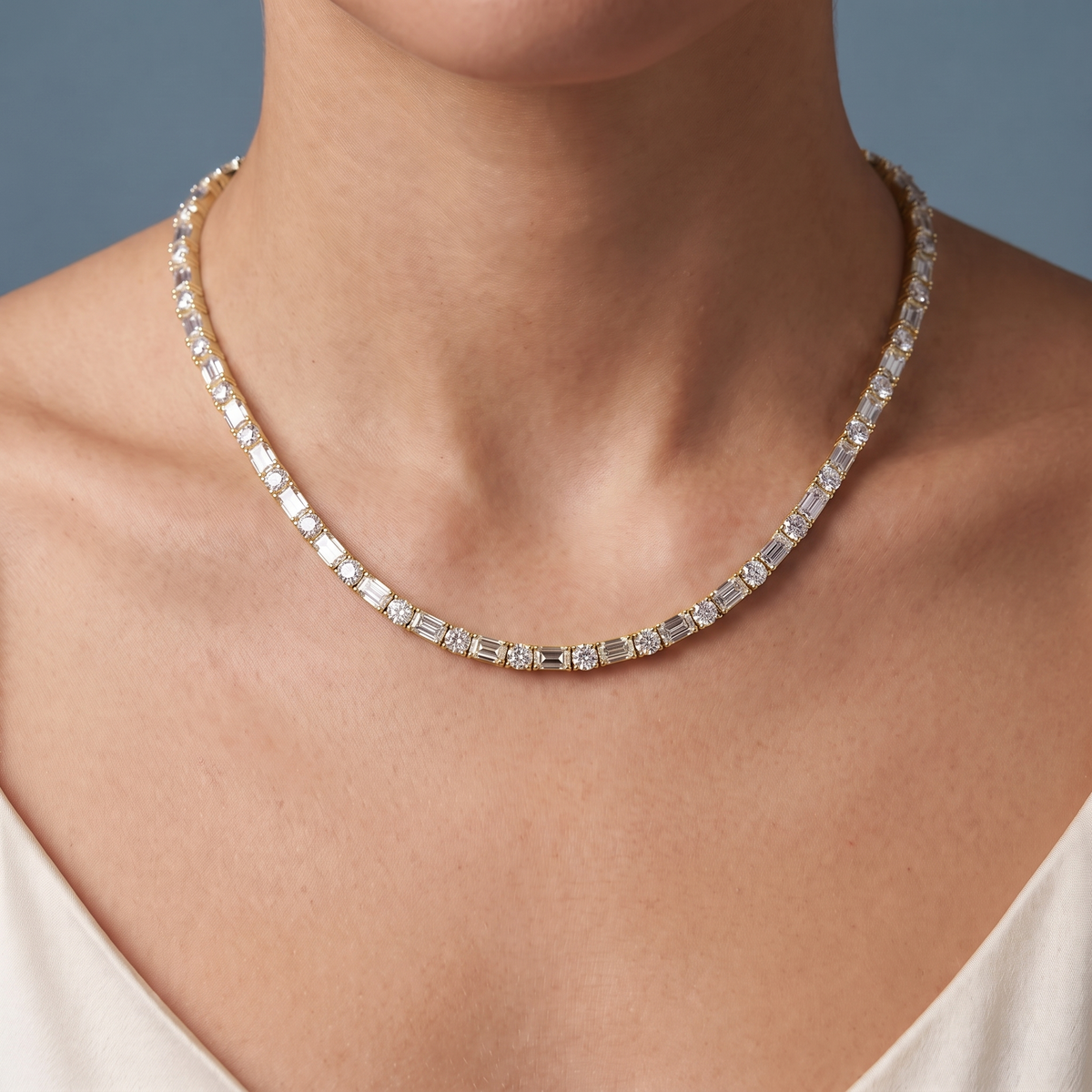 10KT Yellow Gold Statement Round Emerald Cut Alternating Brilliant Mixed Diamond Necklace - Close-up