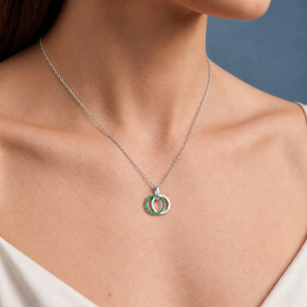 14K White Gold Lab Grown Emerald Interlocking Circles Pendant - Close-up