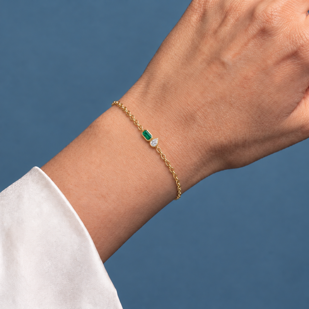14K Yellow Gold Lab Grown Emerald Pear Diamond Toi et Moi Bracelet - Close-up