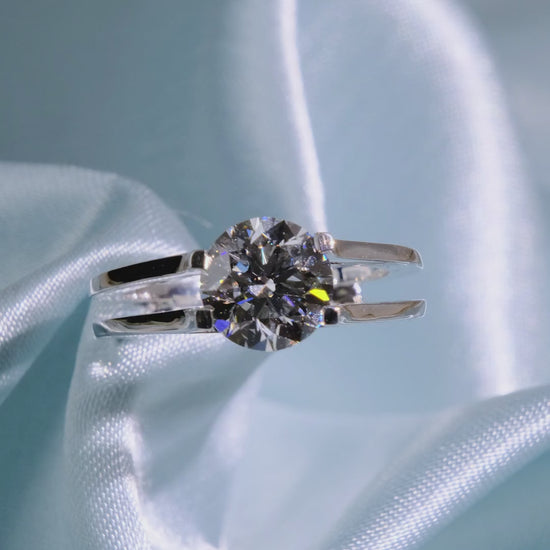 Round Cut Diamond Solitaire Ring with Open Split Band - Video